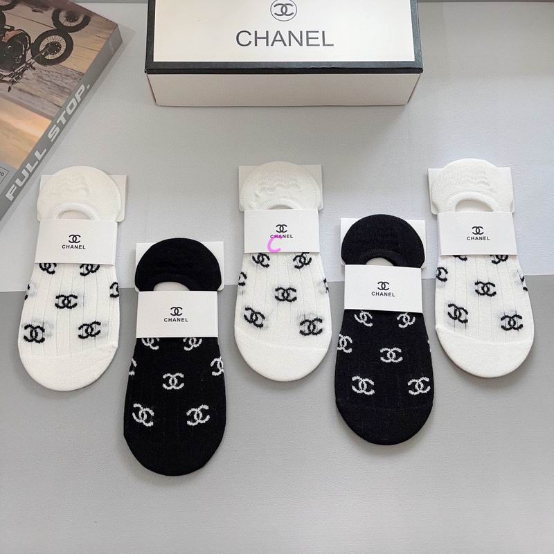 Chanel socks (5)